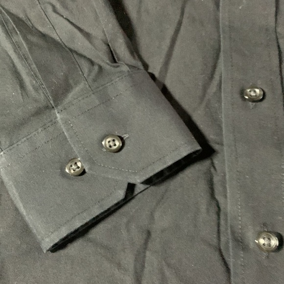 Men’s Stafford black, long sleeve dress shirt.  Fitted.  Size 32-33. 16 1/2 - Picture 4 of 8